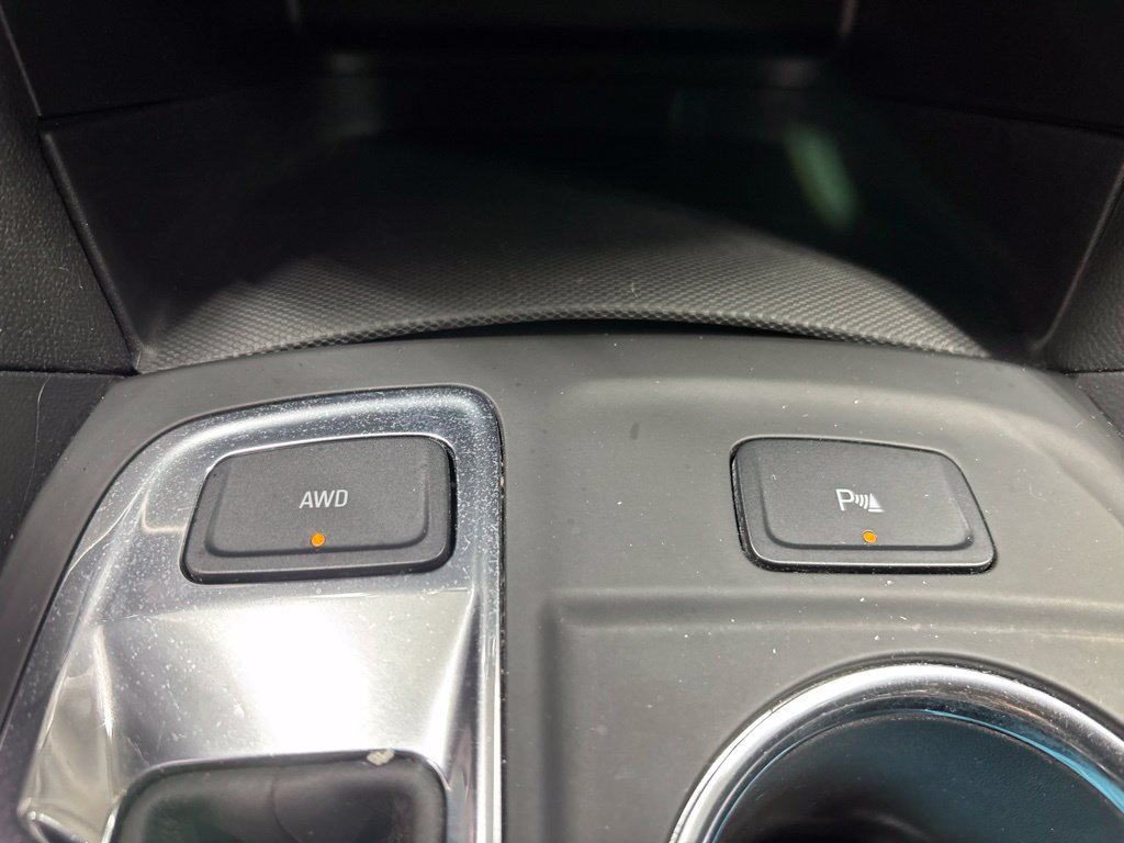 Used 2024 Chevrolet Equinox LT w/ LPO, Floor Liner Package AWD/4WD image 21