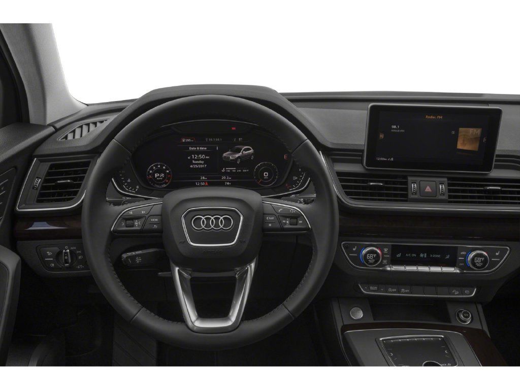 Used 2018 Audi Q5 2.0T Premium Plus w/ Premium Plus Package AWD/4WD image 4
