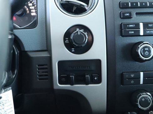 Used 2014 Ford F150 XLT w/ Trailer Tow Package image 19