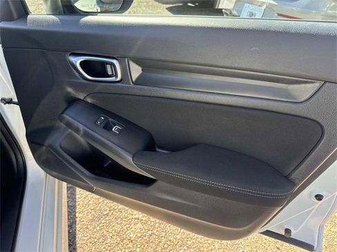 Used 2022 Honda Civic Sport image 17