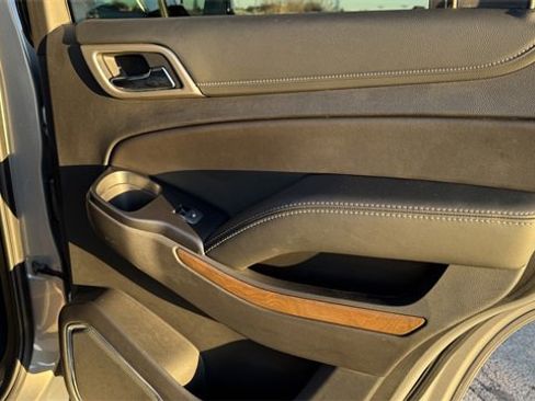 Used 2019 GMC Yukon Denali w/ Enhanced Security Package image 27