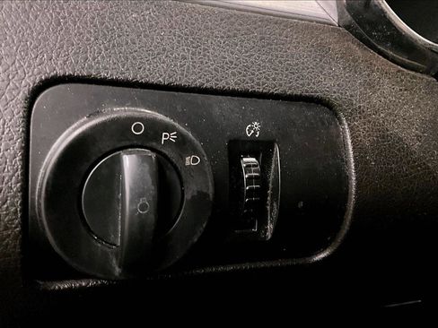 Used 2009 Ford Mustang Premium image 31