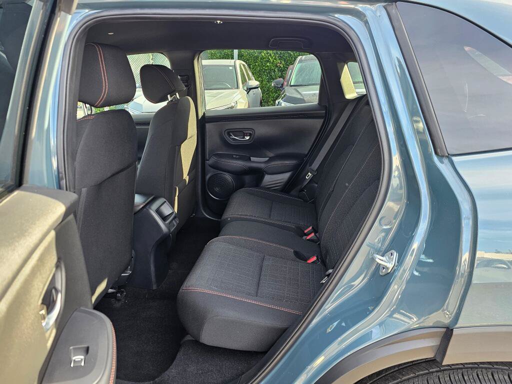 Certified 2025 Honda HR-V Sport image 18