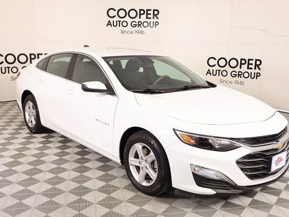 Used 2022 Chevrolet Malibu LS w/ Driver Confidence Package II