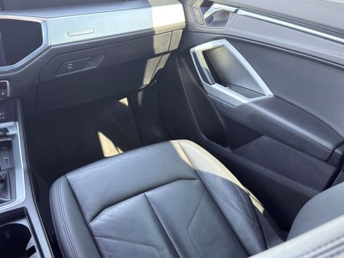 Used 2021 Audi Q3 2.0T Premium w/ Convenience Package image 23