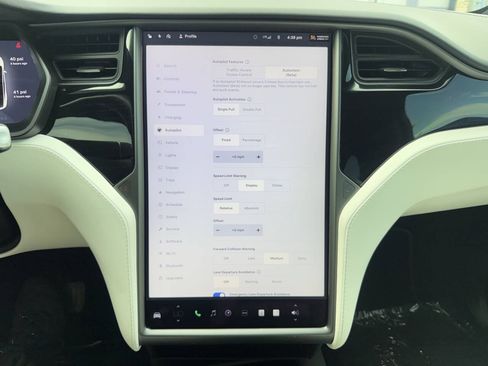 Used 2020 Tesla Model X Long Range AWD/4WD image 9