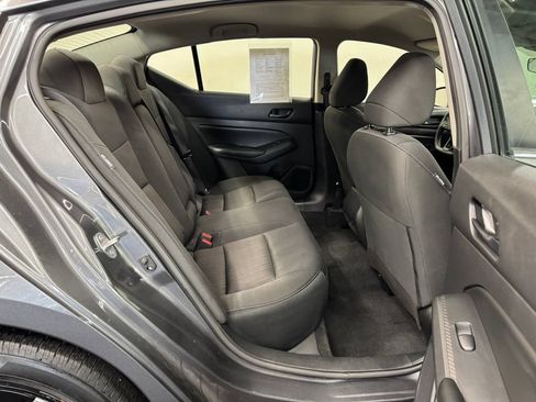 Used 2024 Nissan Altima 2.5 S FWD image 27