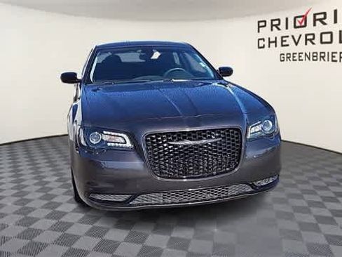 Used 2023 Chrysler 300 Touring w/ Sport Appearance Package image 3