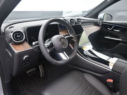 New 2025 Mercedes-Benz GLC 350e 4MATIC image 33
