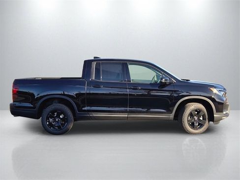 New 2026 Honda Ridgeline Black Edition image 4