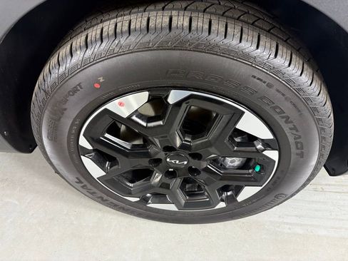 New 2026 Kia Sorento S image 10