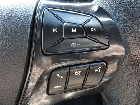 Used 2018 Ford Explorer XLT image 26