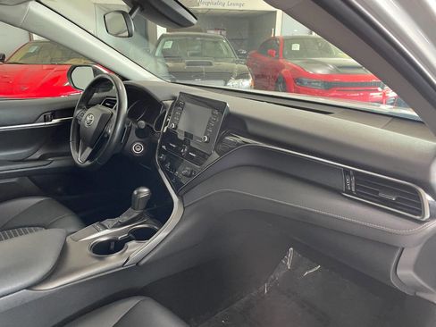 Used 2024 Toyota Camry SE image 27