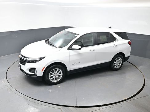 Used 2023 Chevrolet Equinox LT image 43