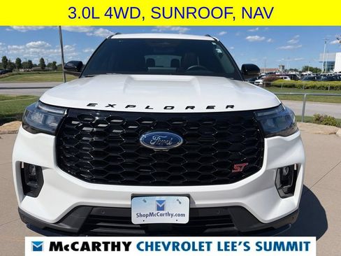 Used 2025 Ford Explorer ST w/ Sun And Sound Package AWD/4WD image 3