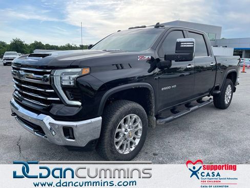 Used 2025 Chevrolet Silverado 2500 LTZ w/ LTZ Convenience Package AWD/4WD image 1