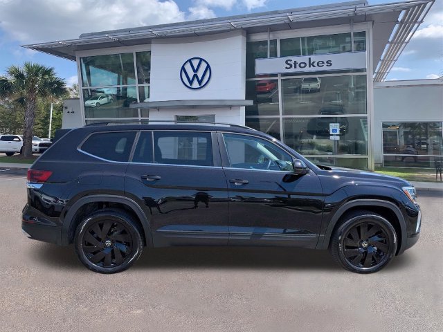 New 2026 Volkswagen Atlas SE FWD image 3