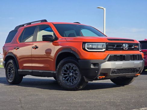 Certified 2026 Honda Passport TrailSport image 2