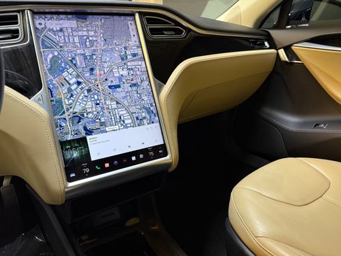 Used 2014 Tesla Model S P85 image 25