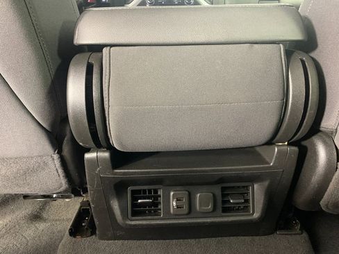 Used 2021 Chevrolet Silverado 1500 LT w/ Texas Edition Plus image 32