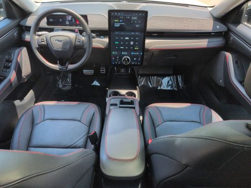 Used 2025 Ford Mustang Mach-E Premium w/ Sport Appearance Package AWD/4WD image 32