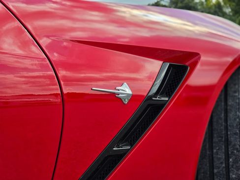 Used 2019 Chevrolet Corvette Stingray Coupe w/ 2LT Preferred Equipment Group RWD image 11