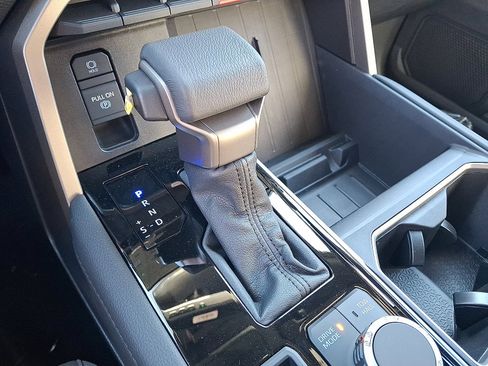 New 2026 Toyota Tundra Limited AWD/4WD image 12