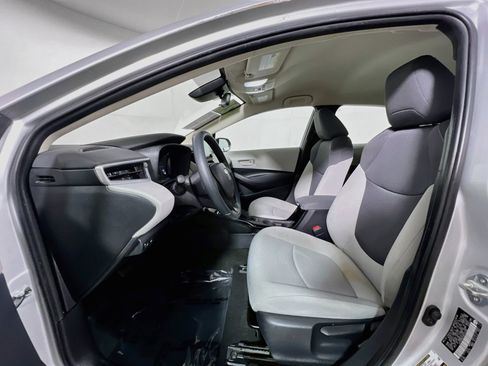 Used 2022 Toyota Corolla L FWD image 15