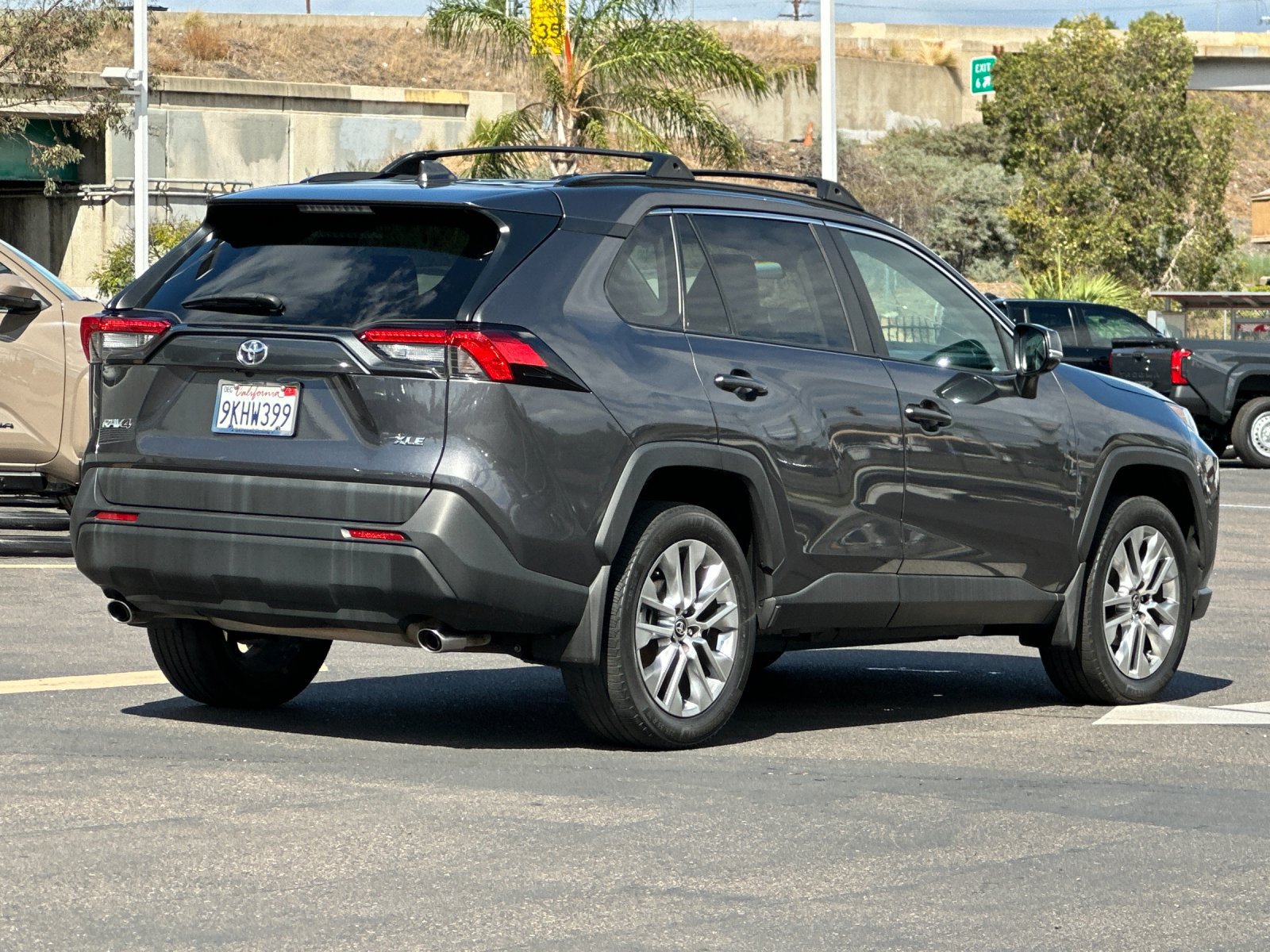 Used 2024 Toyota RAV4 XLE Premium FWD image 5