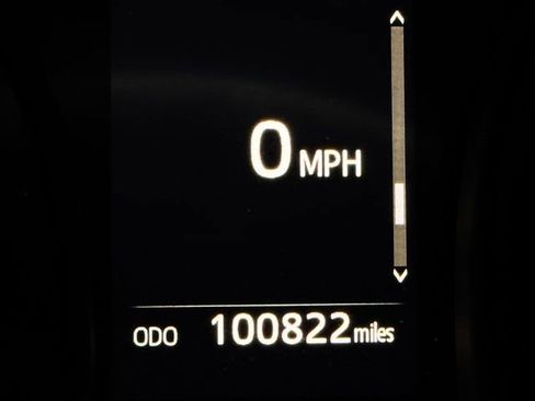 Used 2019 Toyota Camry LE image 21