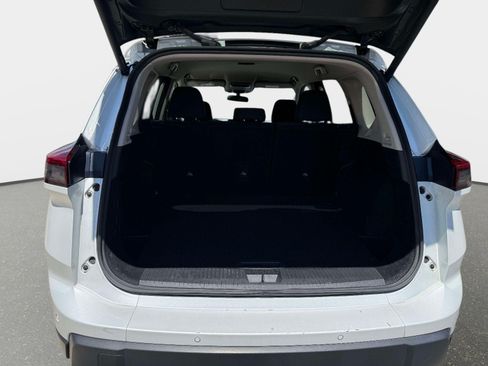 Certified 2024 Nissan Rogue SV AWD/4WD image 13