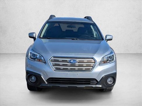 Used 2016 Subaru Outback 2.5i Premium image 2