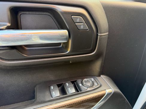 Used 2020 Chevrolet Silverado 1500 LT w/ All-Star Edition image 17