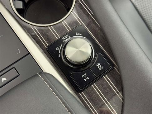 Used 2020 Lexus RX 350 AWD w/ Luxury Package image 33