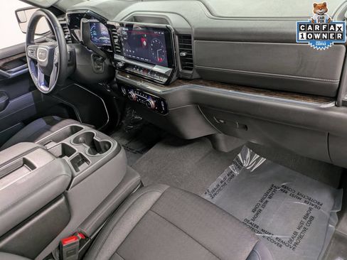 Used 2024 GMC Sierra 1500 Elevation w/ LPO, Elevation Black Package AWD/4WD image 33