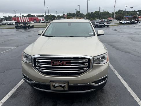 Used 2017 GMC Acadia SLE w/ Driver Alert Package I FWD image 2