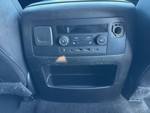 Used 2018 GMC Yukon Denali w/ Denali Ultimate Package image 15