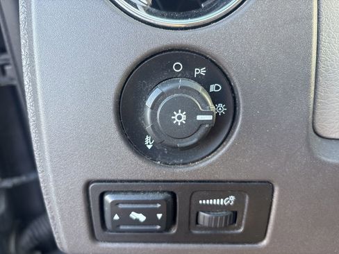 Used 2010 Ford F150 XLT RWD image 10