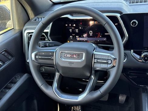 New 2026 GMC Canyon Elevation image 8