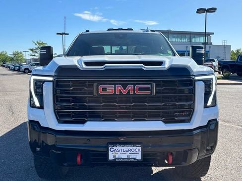 Certified 2025 GMC Sierra 2500 AT4X AWD/4WD image 9