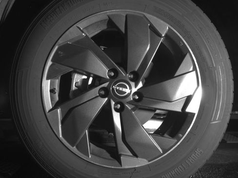 Used 2025 Nissan Rogue SV image 12