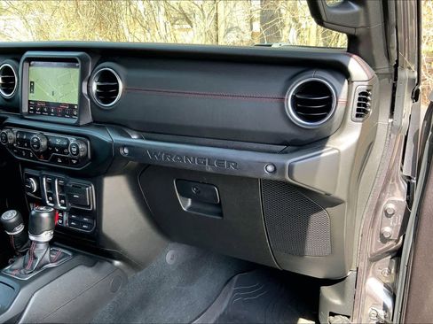 Used 2023 Jeep Wrangler Rubicon AWD/4WD image 20