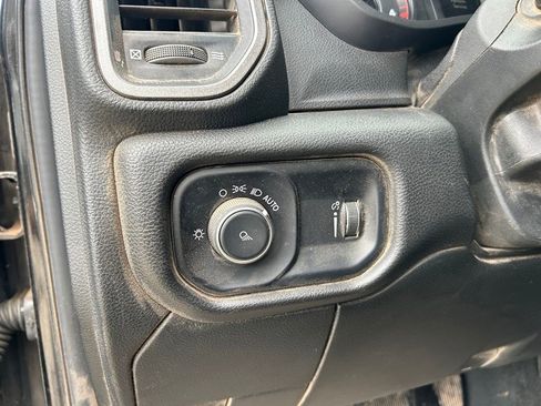 Used 2022 RAM 2500 Tradesman AWD/4WD image 11