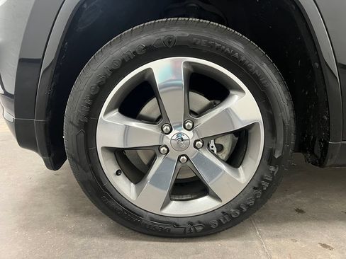 Used 2015 Jeep Grand Cherokee Overland RWD image 28