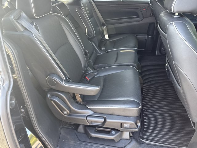 Used 2023 Honda Odyssey Elite image 16