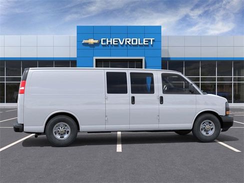 New 2024 Chevrolet Express 3500 Extended w/ Driver Convenience Package image 5