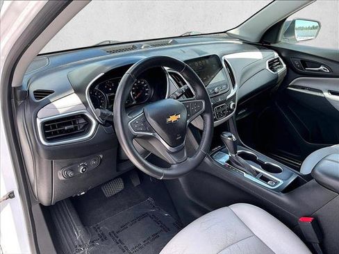 Used 2018 Chevrolet Equinox Premier FWD image 14