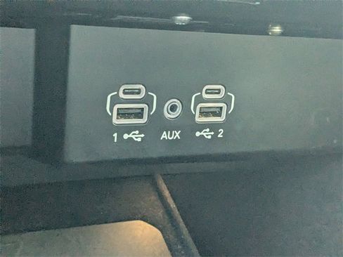 Certified 2025 Jeep Wagoneer Series III w/ Premium Group I image 22