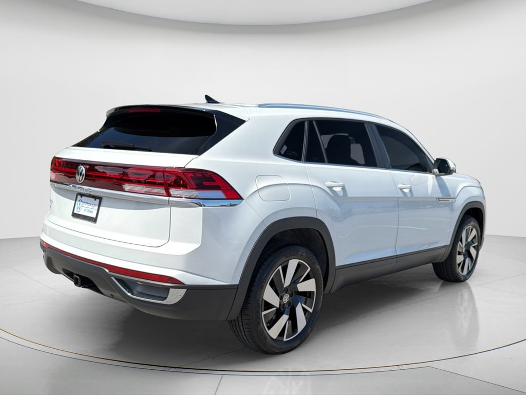 New 2026 Volkswagen Atlas Cross Sport SE FWD image 5