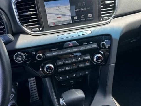Certified 2022 Kia Sportage SX AWD/4WD image 3